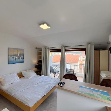Rooms & Apartments Hegic Задар Экстерьер фото