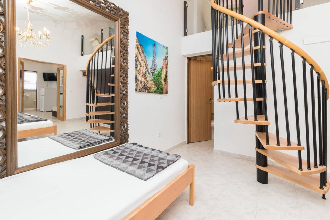 Rooms & Apartments Hegic Задар Экстерьер фото