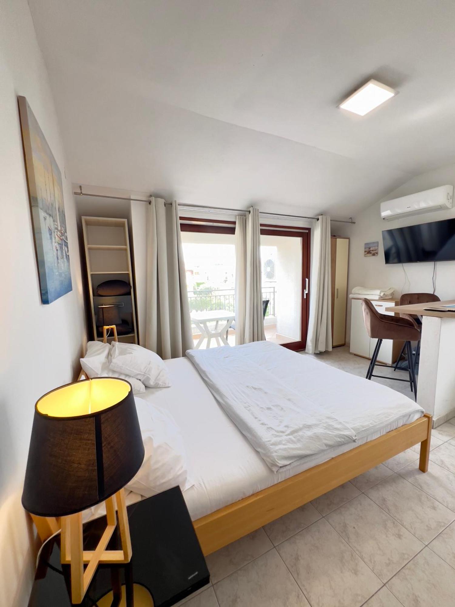 Rooms & Apartments Hegic Задар Экстерьер фото