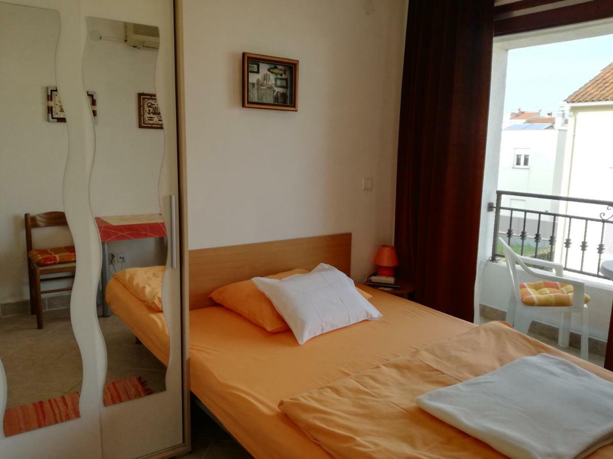 Rooms & Apartments Hegic Задар Экстерьер фото