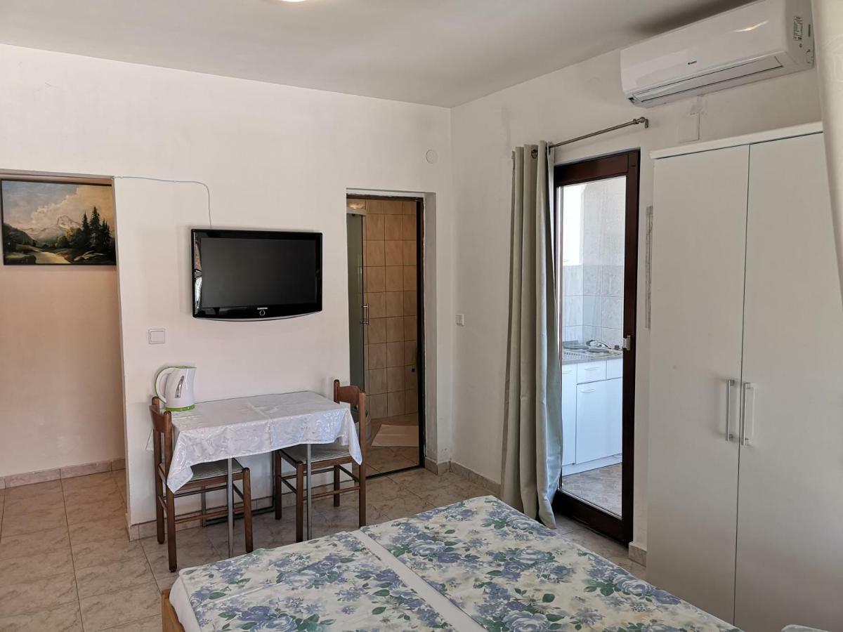Rooms & Apartments Hegic Задар Экстерьер фото